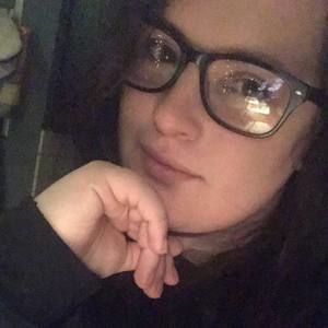 Meet your Posher, Becky